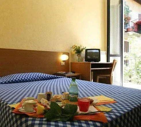 Hotel Verona Милан 0*,