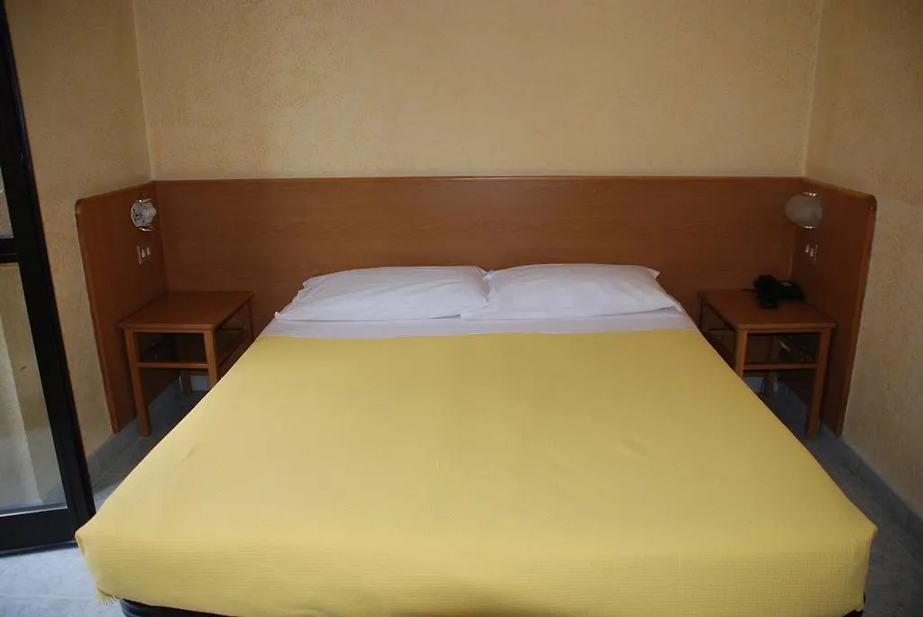 Hotel Verona Milan Italy