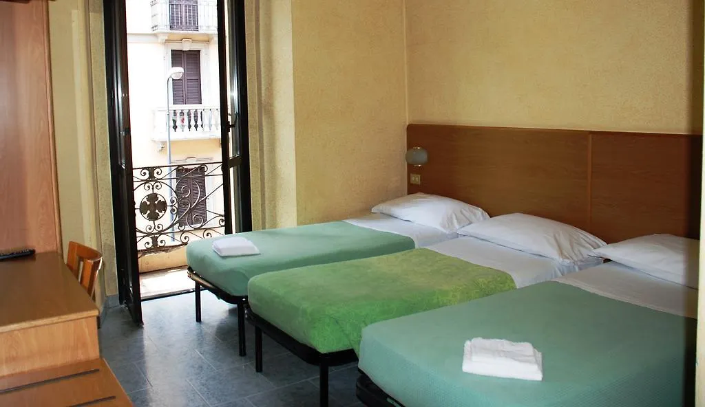Hotel Verona Милан